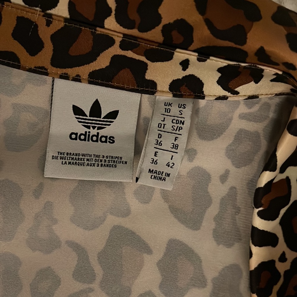 adidas Leopard Print Wide Leg Pants Set in Brown and Black - Picture 5 of 10